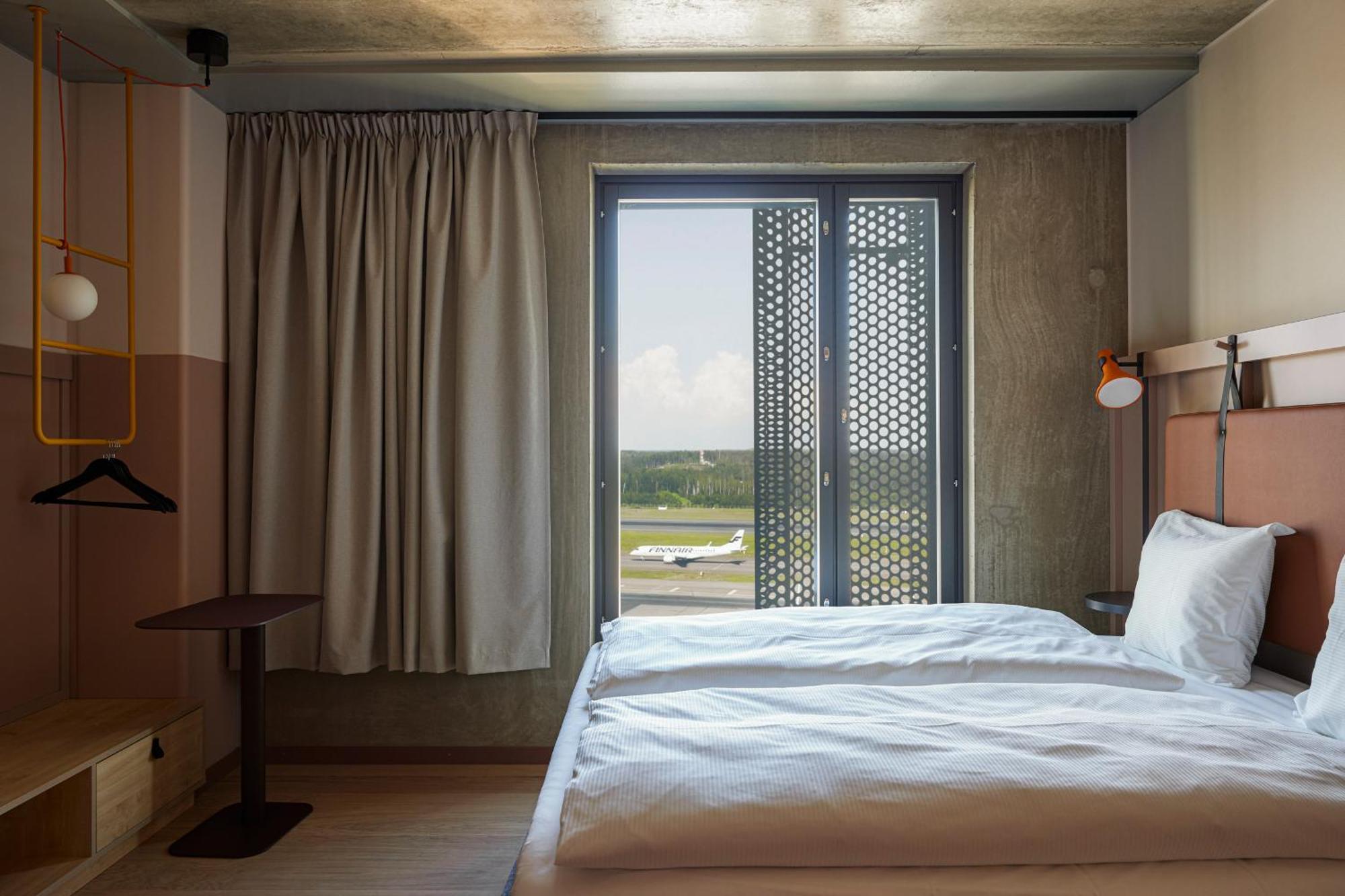 Comfort Hotel Helsinki Airport Vantaa Eksteriør billede
