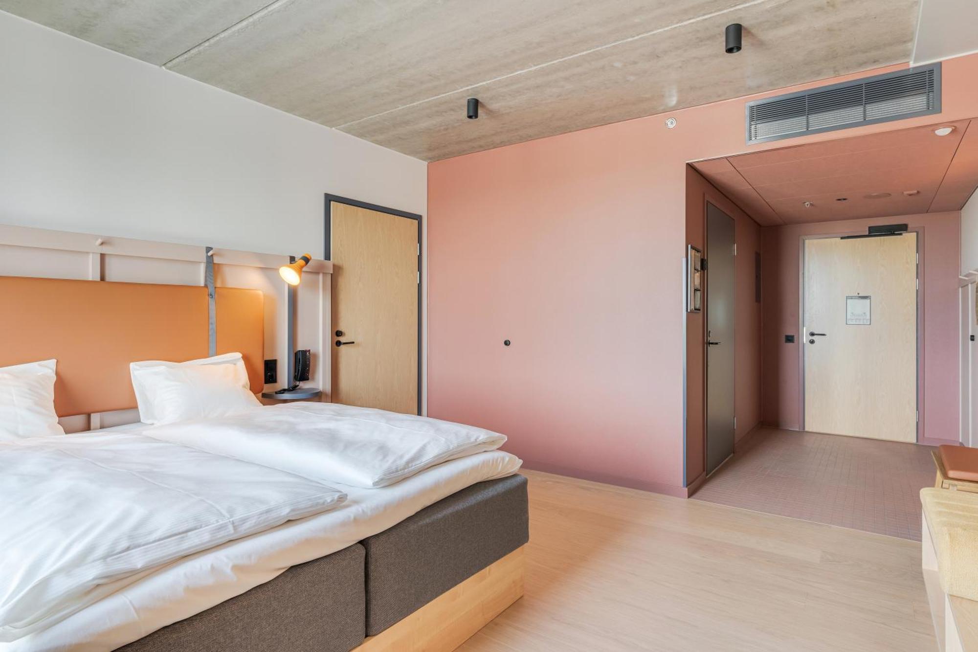 Comfort Hotel Helsinki Airport Vantaa Eksteriør billede